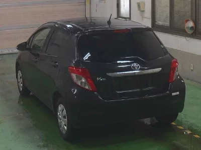 TOYOTA VITZ