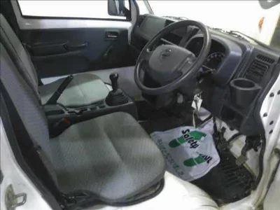 NISSAN NT100 CLIPPER