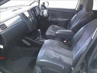 NISSAN TIIDA
