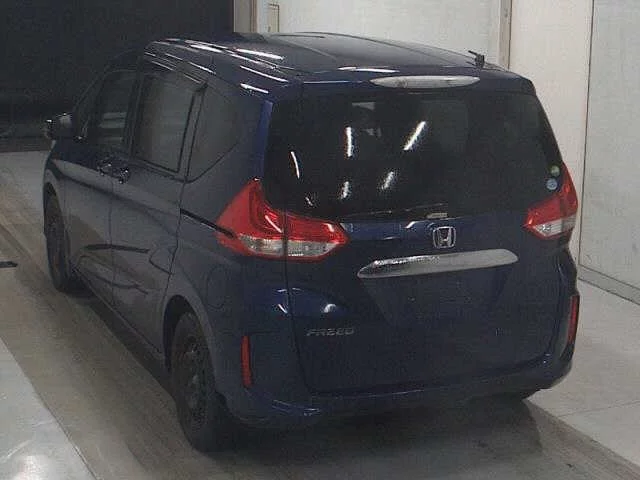Honda Freed  с аукциона в Японии