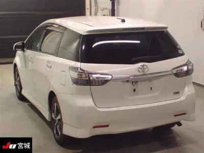 TOYOTA WISH