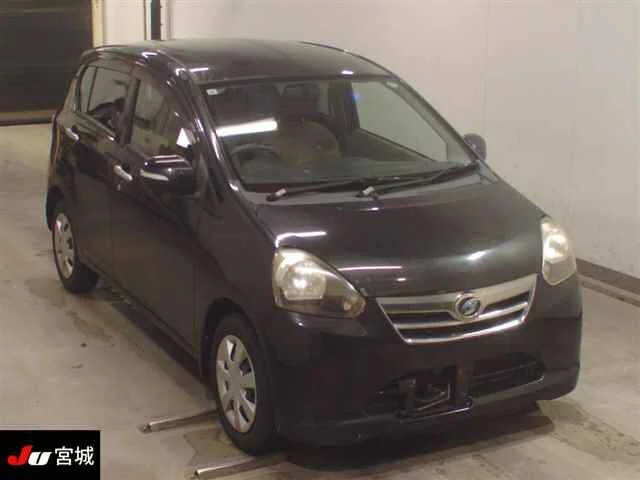 Daihatsu Mira e:S  с аукциона в Японии