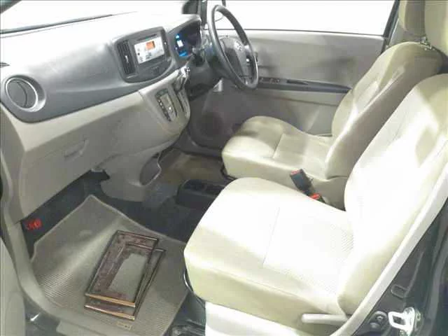 Daihatsu Mira e:S  с аукциона в Японии