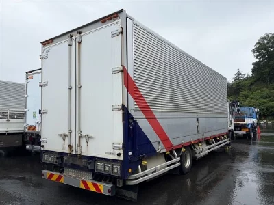 Isuzu Forward