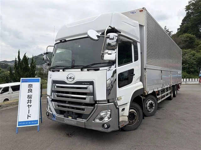 Nissan UD  с аукциона в Японии