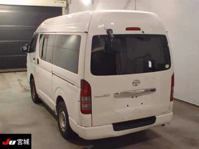 Toyota RegiusAce