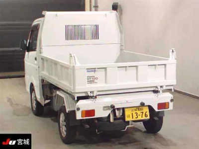 Nissan NT100 Clipper