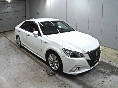 TOYOTA CROWN HYBRID