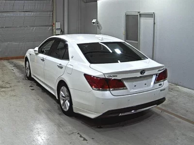 TOYOTA CROWN HYBRID