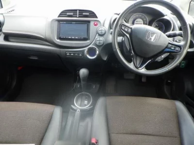HONDA FIT SHUTTLE HYBRID