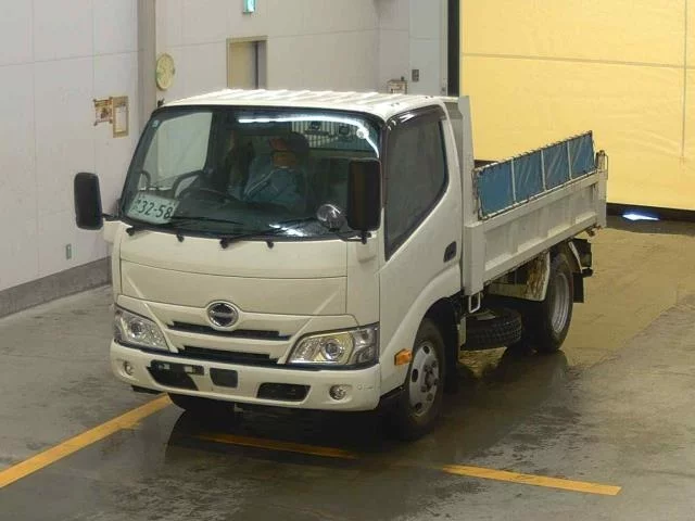 Hino Dutro  с аукциона в Японии