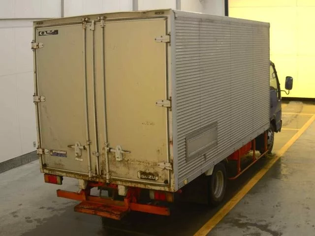 Isuzu Elf  с аукциона в Японии
