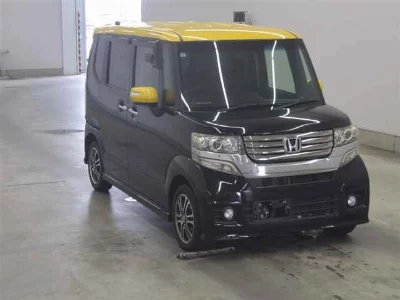 Honda N BOX CUSTOM