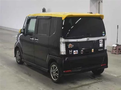 Honda N BOX CUSTOM