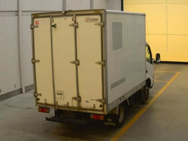 Toyota ToyoAce  с аукциона в Японии