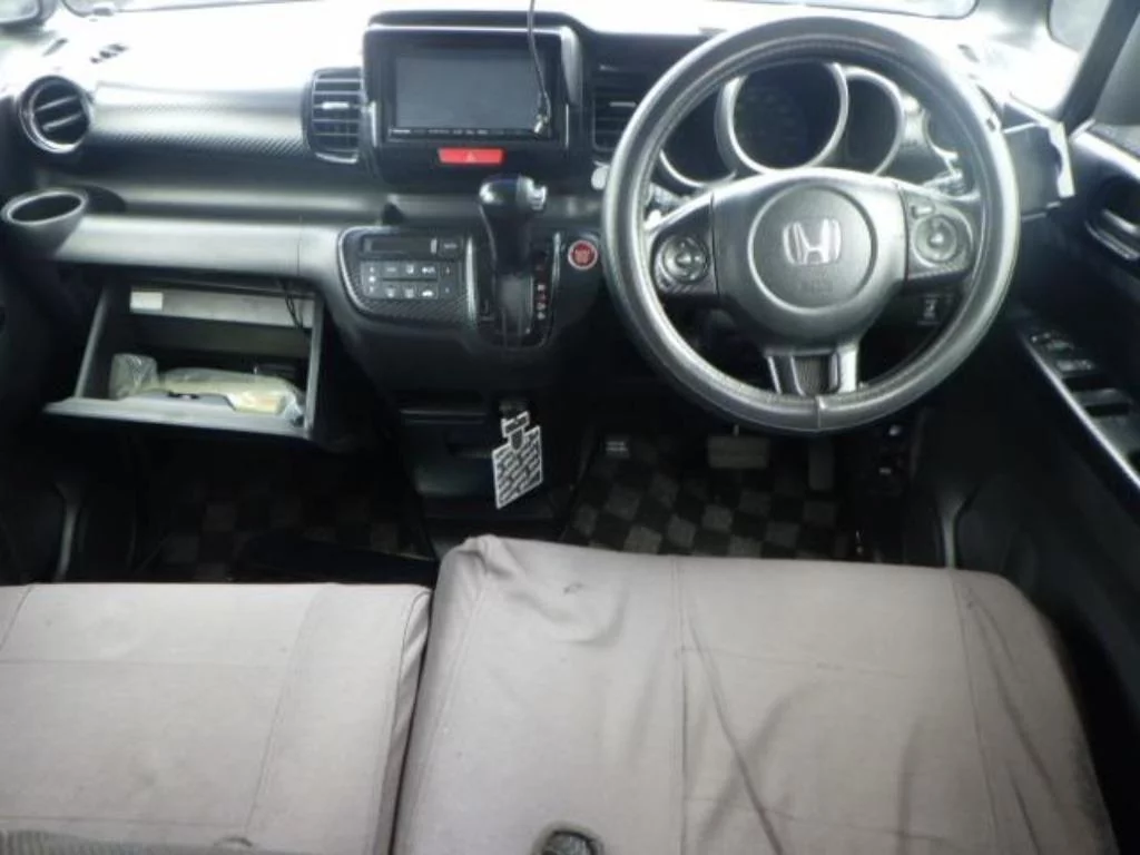 Honda N BOX CUSTOM  с аукциона в Японии