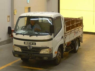 Hino DUTRO
