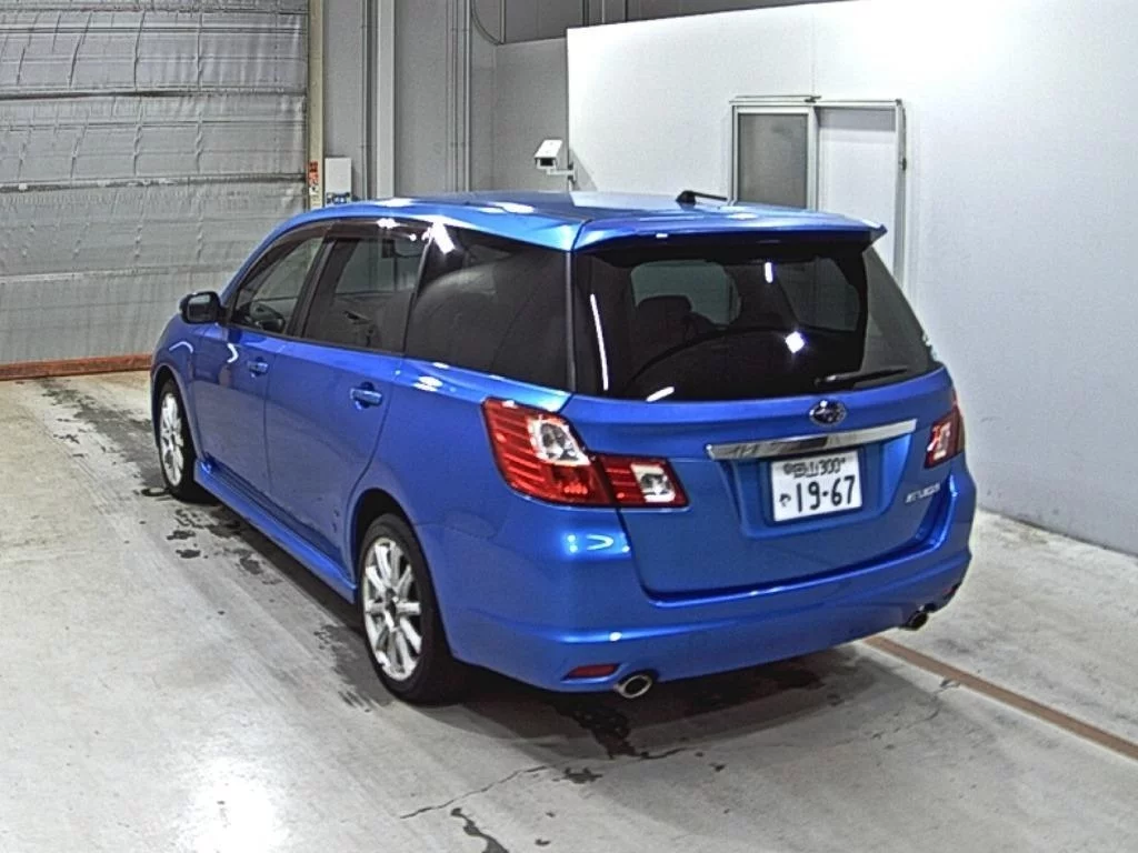 Subaru Exiga  с аукциона в Японии