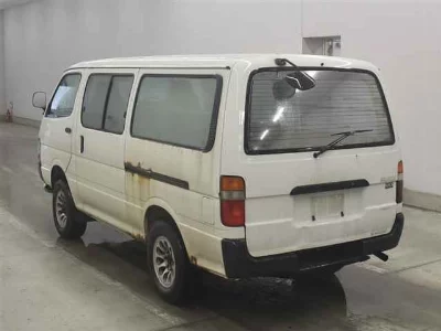 Toyota HiAce Van