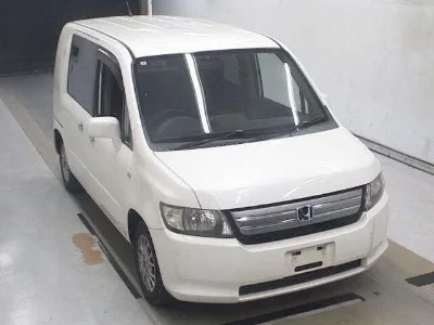 Honda Mobilio Spike