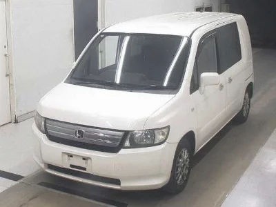 Honda Mobilio Spike