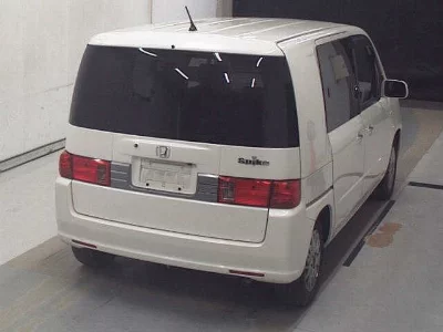 Honda Mobilio Spike