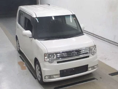 Toyota Pixis Space