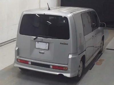 Honda Mobilio Spike