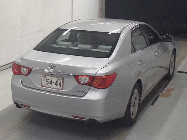 Toyota Mark X  с аукциона в Японии