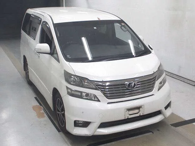 Toyota Vellfire  с аукциона в Японии