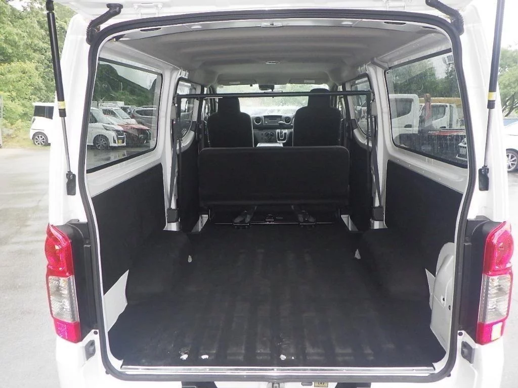 Nissan Caravan  с аукциона в Японии