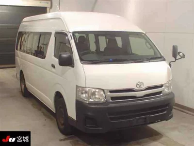 Toyota HiAce Commuter