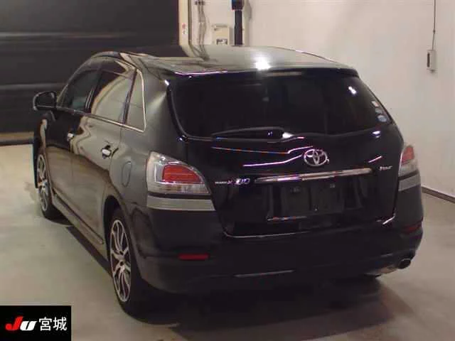 Toyota Mark X Zio  с аукциона в Японии