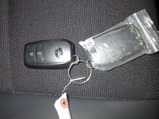 Toyota Yaris  с аукциона в Японии