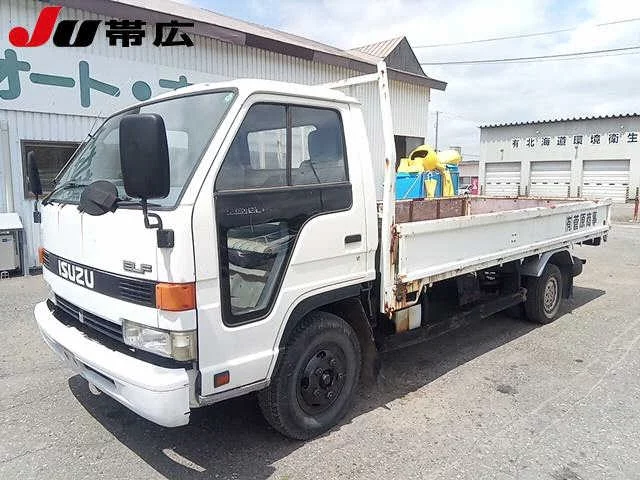 Isuzu Elf  с аукциона в Японии