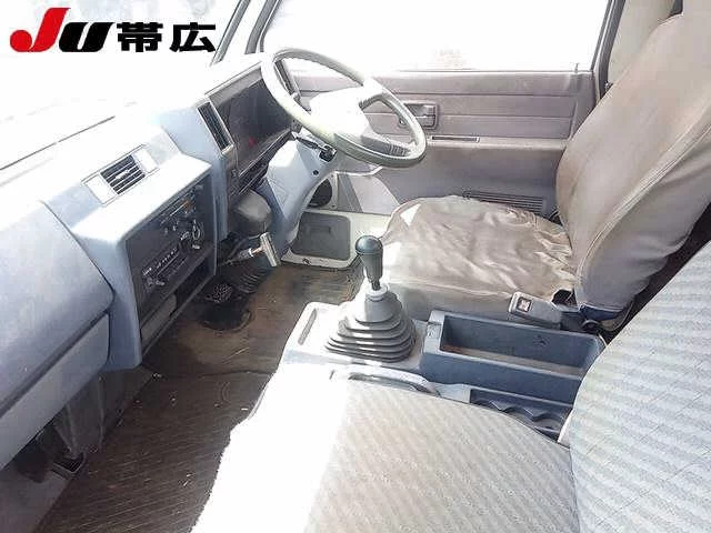 Isuzu Elf  с аукциона в Японии
