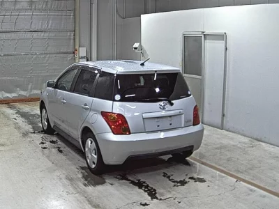 Toyota Ist