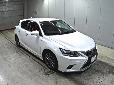 Lexus CT200h