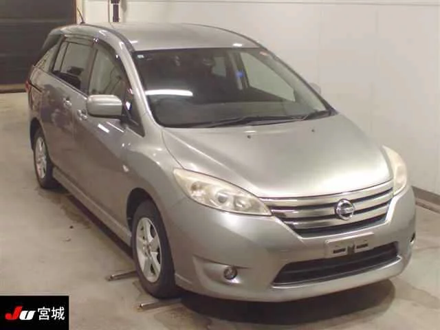 Nissan Lafesta  с аукциона в Японии