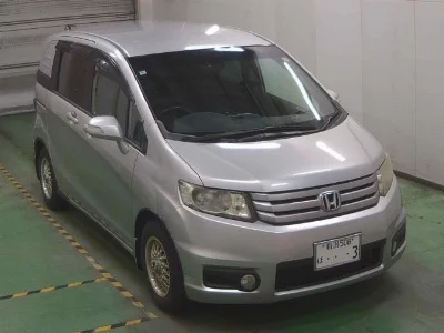 Honda Freed Spike