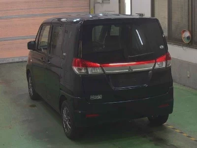 Mitsubishi Delica D:2