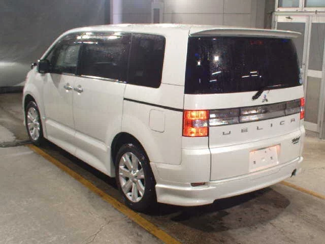 Mitsubishi Delica D:5  с аукциона в Японии