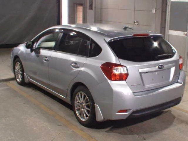 Subaru Impreza  с аукциона в Японии