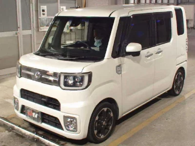 Toyota Pixis Mega