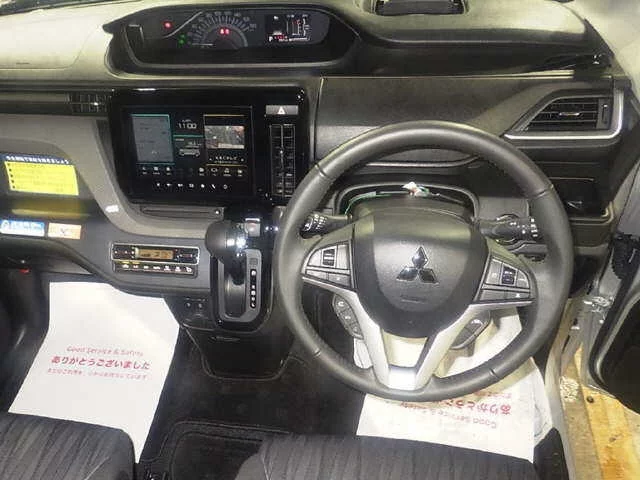 Mitsubishi Delica D:2  с аукциона в Японии