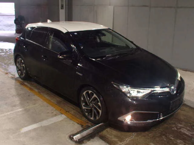Toyota Auris  с аукциона в Японии