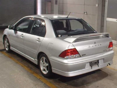 Mitsubishi Lancer Cedia