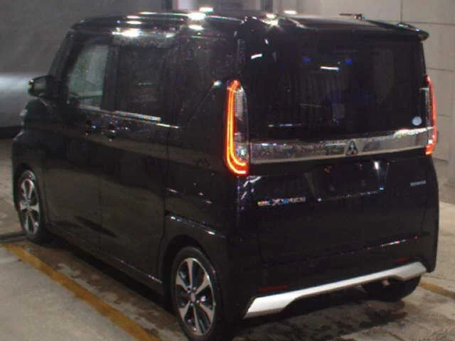 Mitsubishi eK X Space  с аукциона в Японии