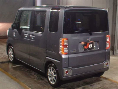 TOYOTA PIXIS MEGA
