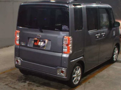 TOYOTA PIXIS MEGA